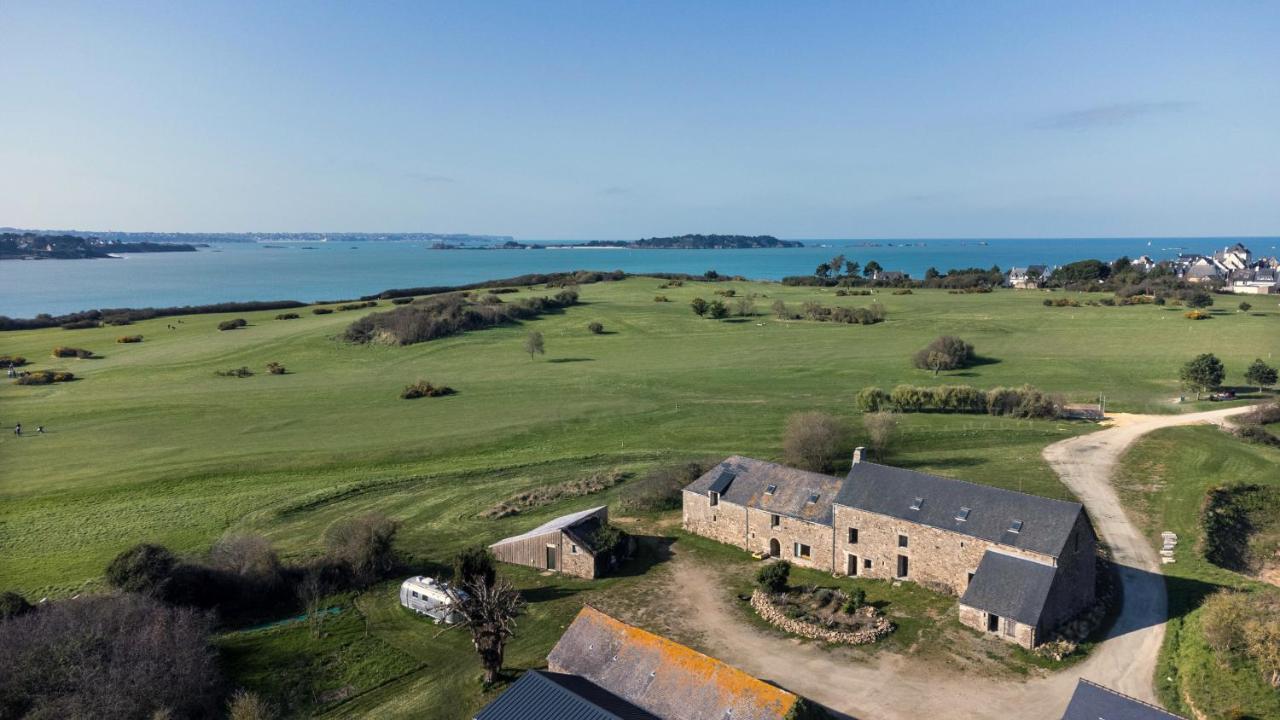 La Ferme Du Golf, Gite Atypique Et Artistique Lancieux Dış mekan fotoğraf